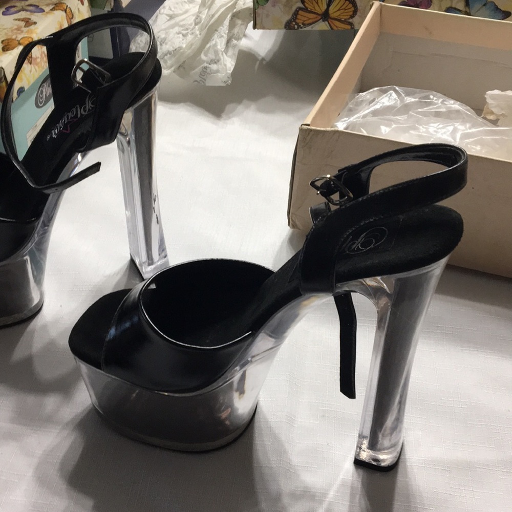 Pump shoes